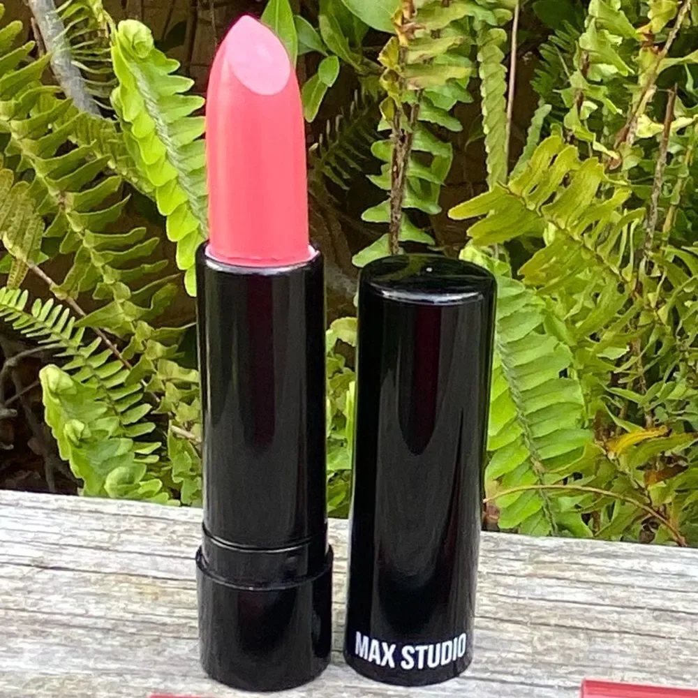 New Max Studio Lipstick & Lip Liner Precision Define. Full Size